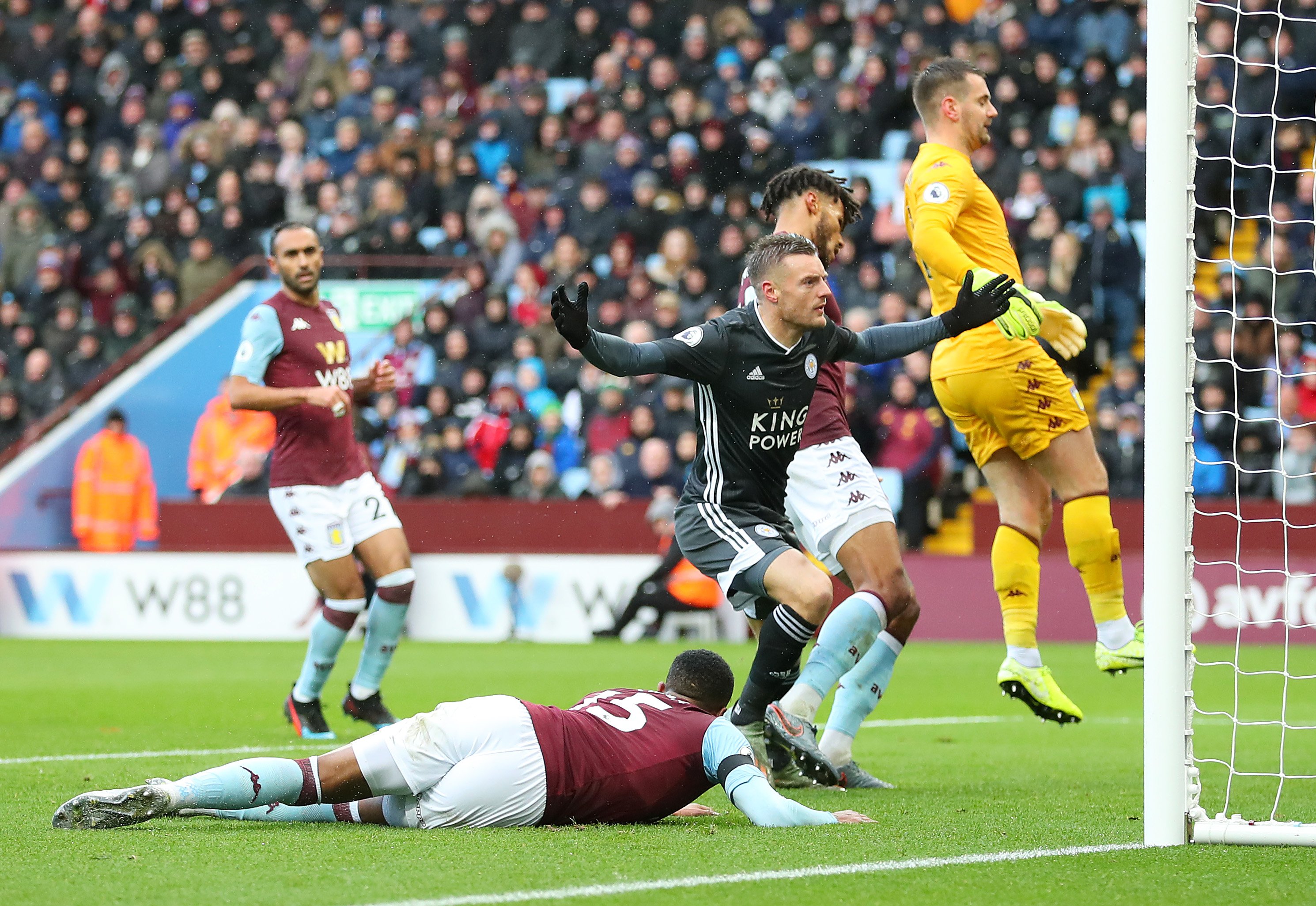 秀首次亮相 秀首次亮相